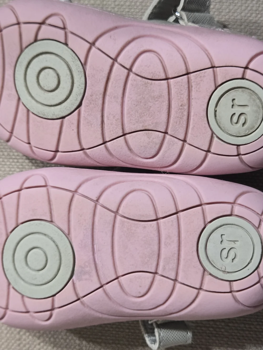 Stride Rite Girls Silver Mary Jane Shoes with Pink Trim